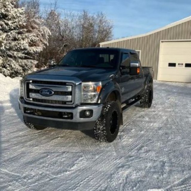 2012 F350 4X4 crew cab Lariet diesel