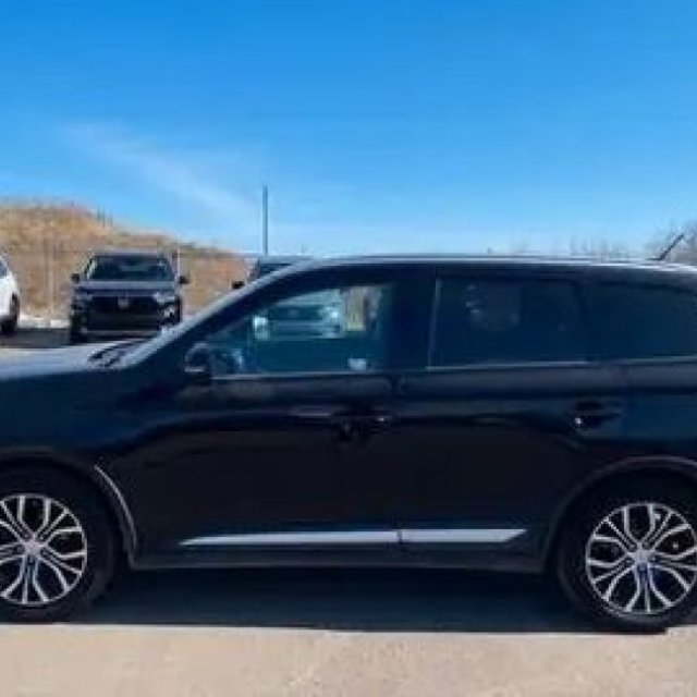 2016 Mitsubishi Outlander ES