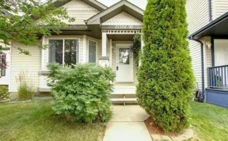 21356 90 AV NW Edmonton, Alberta